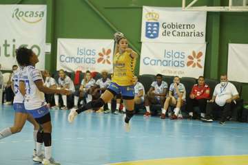 Triunfo del Rocasa ante el BM Salud Tenerife/TA.